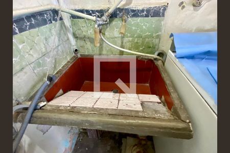 Casa à venda com 245m², 3 quartos e 2 vagas Casa à venda com 245m², 3 quartos e 2 vagasLavanderia