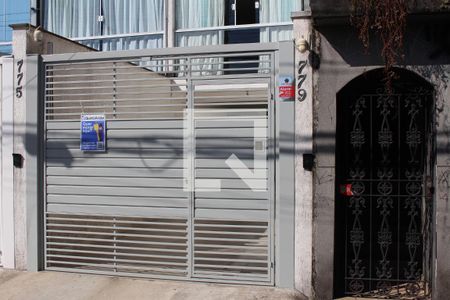 Casa à venda com 120m², 3 quartos e 2 vagasFachada