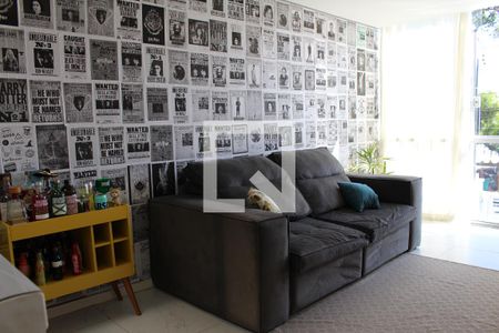 Sala de casa à venda com 3 quartos, 120m² em Vila California, São Paulo