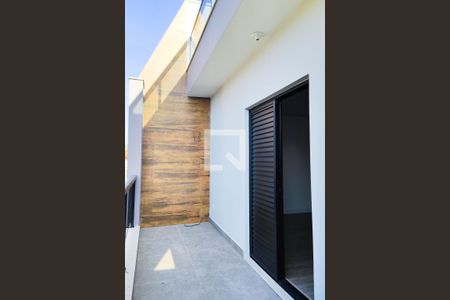 Casa à venda com 195m², 3 quartos e 4 vagasVaranda da Suite 2