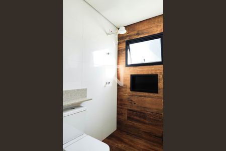 Casa à venda com 195m², 3 quartos e 4 vagasBanheiro da Suite 1