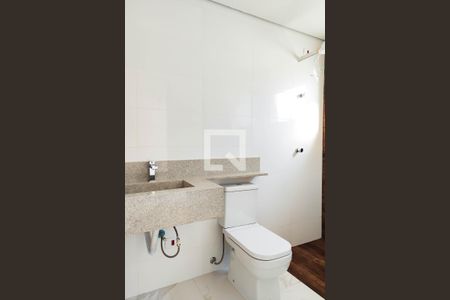 Casa à venda com 195m², 3 quartos e 4 vagasBanheiro da Suite 1