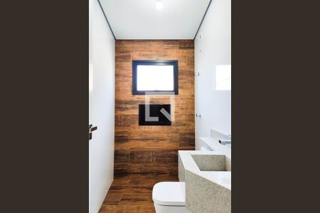 Casa à venda com 195m², 3 quartos e 4 vagasBanheiro da Suite 2