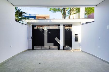 Casa à venda com 195m², 3 quartos e 4 vagasGaragem