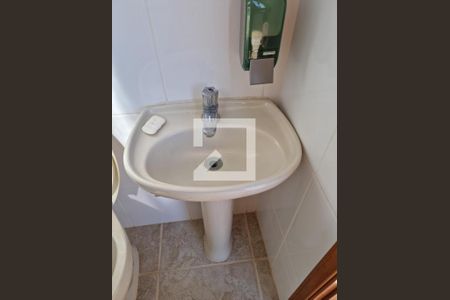 Casa à venda com 250m², 3 quartos e 2 vagasBanheiro Piscina e Churrasqueira