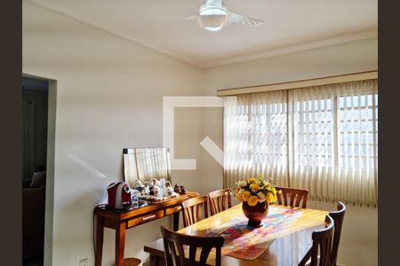 Casa à venda com 250m², 3 quartos e 2 vagasCopa