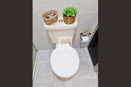 Casa à venda com 250m², 3 quartos e 2 vagasBanheiro