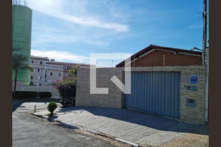 Casa à venda com 250m², 3 quartos e 2 vagasFachada