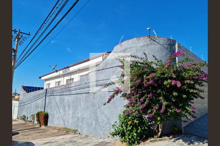 Casa à venda com 250m², 3 quartos e 2 vagasFachada