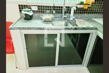 Casa à venda com 250m², 3 quartos e 2 vagasCozinha