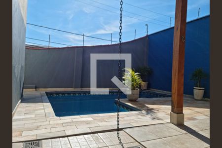 Casa à venda com 250m², 3 quartos e 2 vagasPiscina