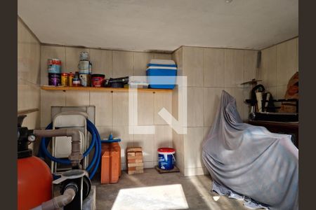 Casa à venda com 250m², 3 quartos e 2 vagasPorão e Casa da Bomba Piscina