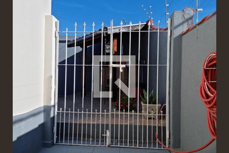 Casa à venda com 250m², 3 quartos e 2 vagasPortão do Corredor