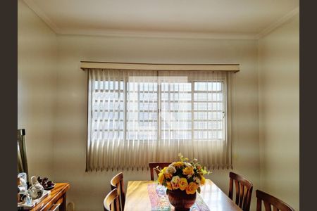 Casa à venda com 250m², 3 quartos e 2 vagasCopa