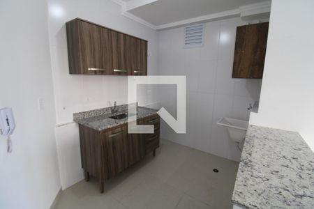 Sala / Cozinha de apartamento para alugar com 1 quarto, 52m² em Vila Guilherme, São Paulo