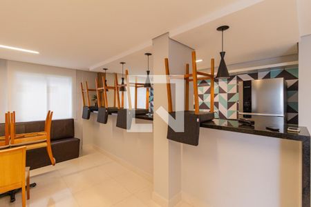 Apartamento para alugar com 46m², 2 quartos e 1 vaga Apartamento para alugar com 46m², 2 quartos e 1 vagaÁrea comum - Salão de festas