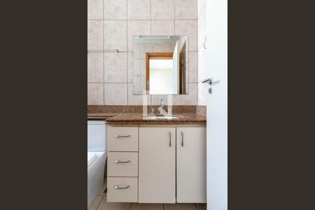 Apartamento à venda com 96m², 3 quartos e 2 vagasBanheiro