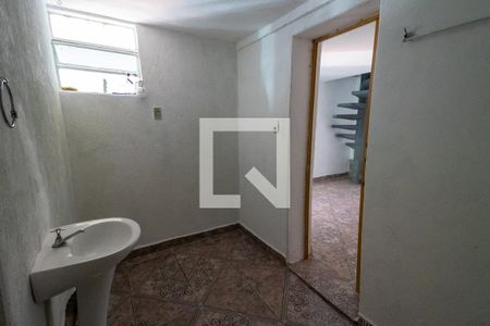 Banheiro de casa para alugar com 1 quarto, 80m² em Vila Bela, São Paulo