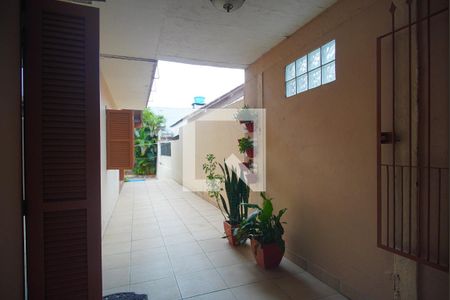 Casa à venda com 303m², 5 quartos e 3 vagas Casa à venda com 303m², 5 quartos e 3 vagasvista do Quarto 3