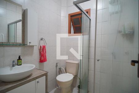 Casa à venda com 303m², 5 quartos e 3 vagas Casa à venda com 303m², 5 quartos e 3 vagasBanheiro 2