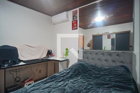 Casa à venda com 303m², 5 quartos e 3 vagas Casa à venda com 303m², 5 quartos e 3 vagasQuarto 2