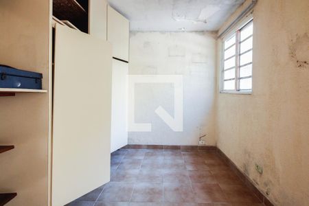 Casa à venda com 100m², 2 quartos e 1 vagaÁrea de Serviço - Quarto de Serviço 