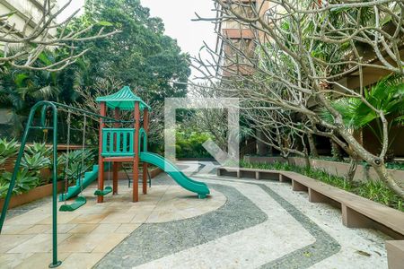 Apartamento à venda com 120m², 3 quartos e 2 vagas Apartamento à venda com 120m², 3 quartos e 2 vagasÁrea comum - Playground