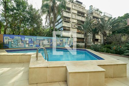Apartamento à venda com 120m², 3 quartos e 2 vagas Apartamento à venda com 120m², 3 quartos e 2 vagasÁrea comum - Piscina