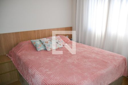 Apartamento à venda com 69m², 3 quartos e 2 vagasQuarto 2