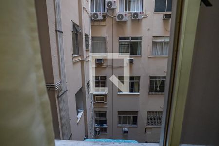Apartamento para alugar com 60m², 2 quartos e sem vagaQuarto 2 vista da janela