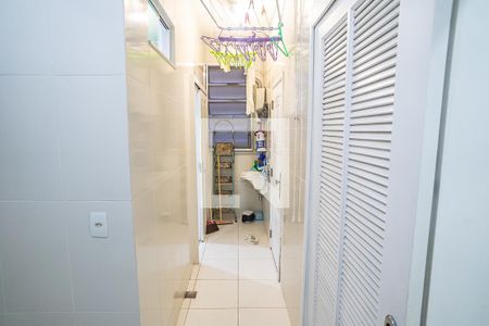 Apartamento para alugar com 60m², 2 quartos e sem vagaCozinha e Área de Serviço