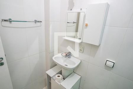 Apartamento para alugar com 60m², 2 quartos e sem vagaBanheiro