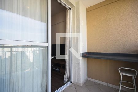 Apartamento à venda com 51m², 2 quartos e 1 vaga Apartamento à venda com 51m², 2 quartos e 1 vagaVaranda