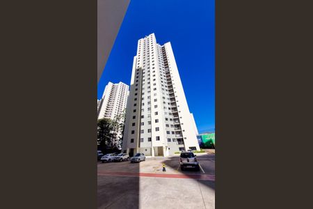 Apartamento para alugar com 68m², 2 quartos e 1 vaga Apartamento para alugar com 68m², 2 quartos e 1 vagaFachada