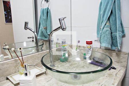 Apartamento à venda com 54m², 2 quartos e 1 vagaBanheiro social 