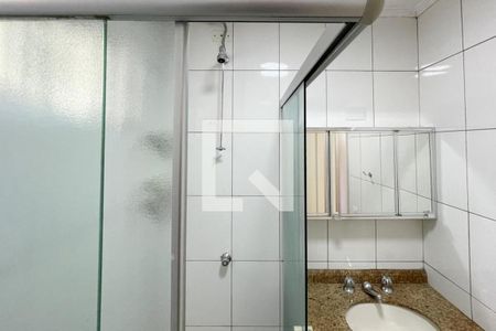 Apartamento à venda com 69m², 2 quartos e 1 vaga Apartamento à venda com 69m², 2 quartos e 1 vagaBanheiro Social