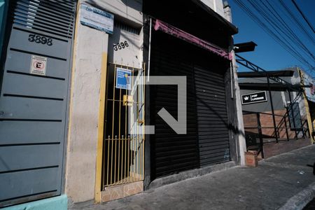 Casa para alugar com 50m², 1 quarto e sem vaga Casa para alugar com 50m², 1 quarto e sem vagaFachada