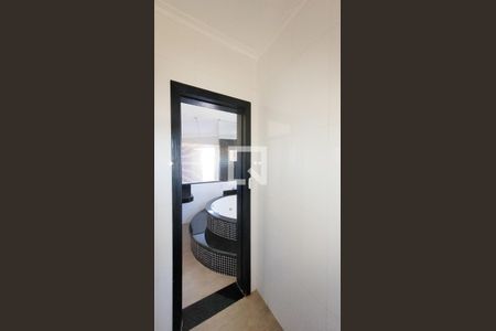 Casa de condomínio à venda com 1580m², 7 quartos e 6 vagasBanheiro da Suíte master