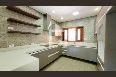 Casa de condomínio à venda com 1580m², 7 quartos e 6 vagasCozinha