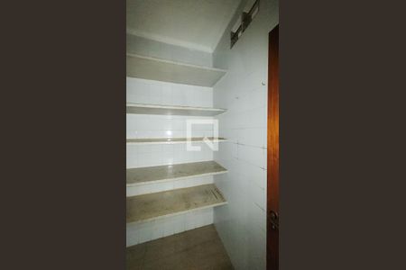 Casa de condomínio à venda com 1580m², 7 quartos e 6 vagasÁrea de Serviço