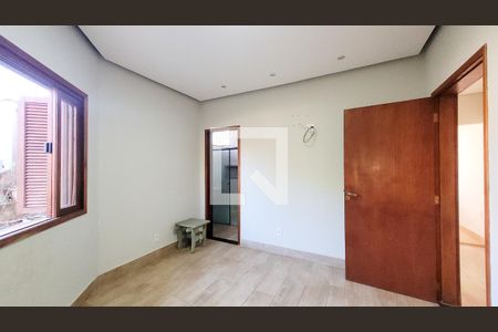 Casa de condomínio à venda com 1580m², 7 quartos e 6 vagasQuarto de Hospede