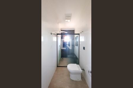 Casa de condomínio à venda com 1580m², 7 quartos e 6 vagasBanheiro da Suíte master