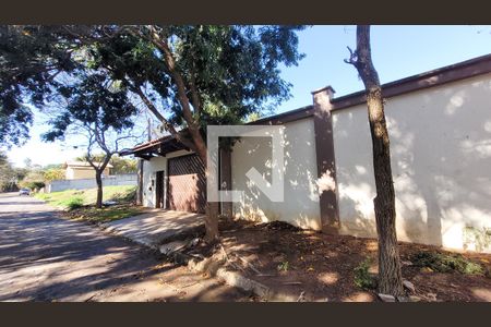 Casa de condomínio à venda com 1580m², 7 quartos e 6 vagasFachada