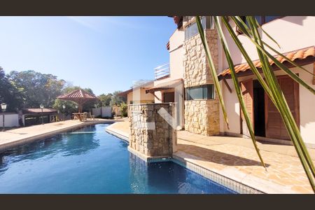 Casa de condomínio à venda com 1580m², 7 quartos e 6 vagasPiscina