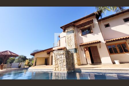 Casa de condomínio à venda com 1580m², 7 quartos e 6 vagasPiscina