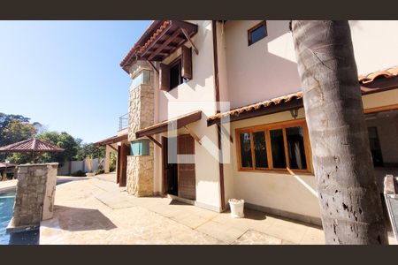 Casa de condomínio à venda com 1580m², 7 quartos e 6 vagasPiscina