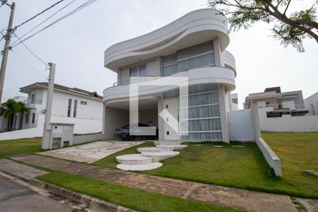 Casa de condomínio para alugar com 352m², 3 quartos e 4 vagasFachada