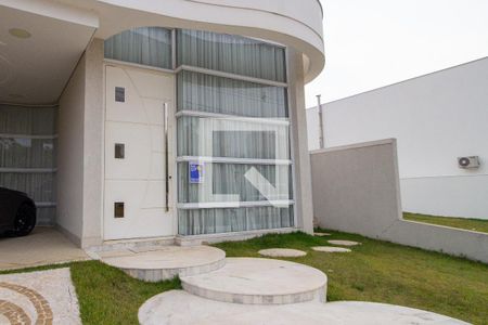 Casa de condomínio para alugar com 352m², 3 quartos e 4 vagasFachada