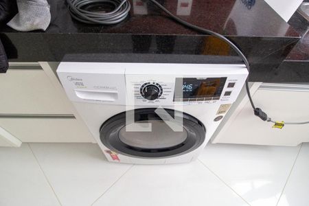 Casa de condomínio para alugar com 352m², 3 quartos e 4 vagasÁrea de Serviço