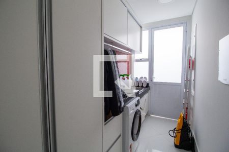 Casa de condomínio para alugar com 352m², 3 quartos e 4 vagasÁrea de Serviço